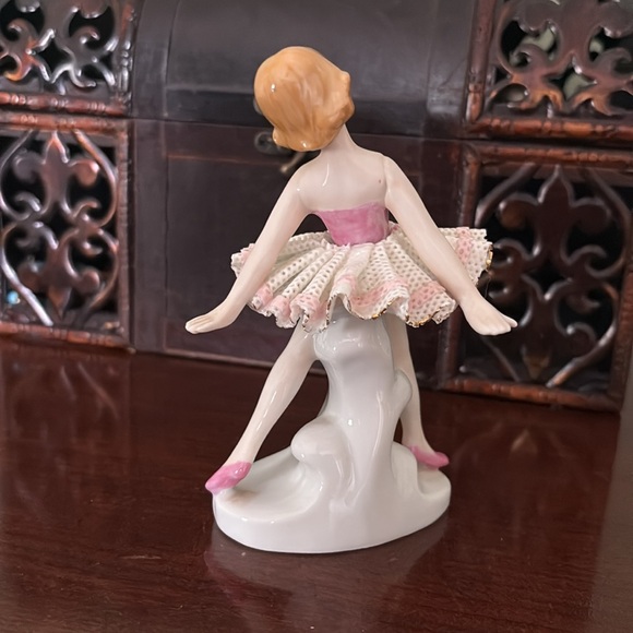 Porcelain Ballerina Figurine Japan - Picture 2 of 5